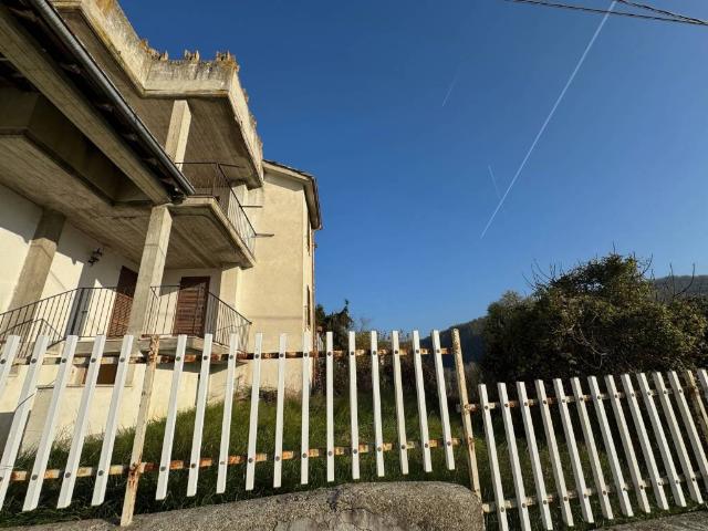 Casa indipendente in vendita a Fortunago PV