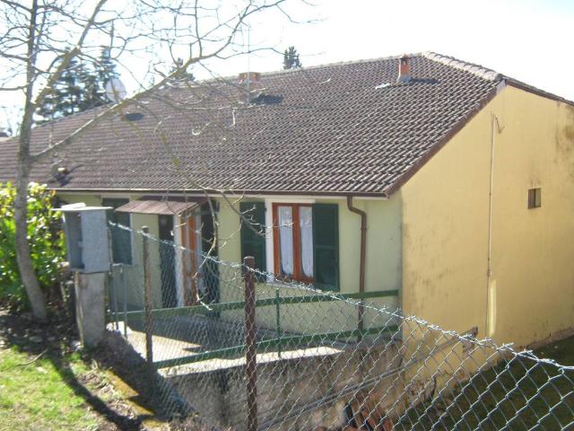 Casa indipendente in vendita a Fortunago PV