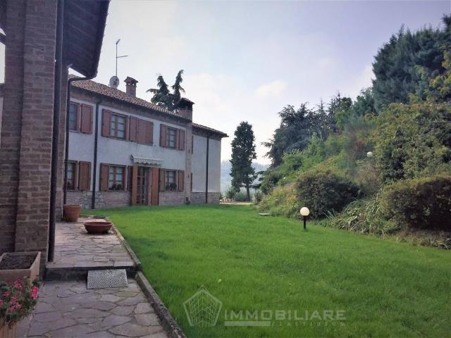 Casa indipendente in vendita a Fortunago PV