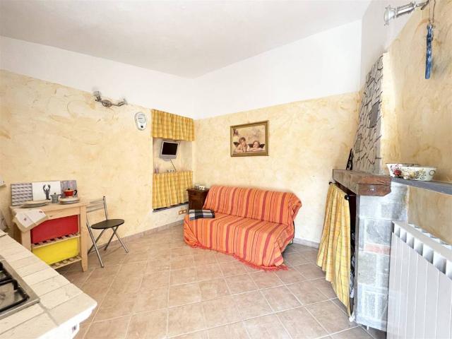 Casa indipendente in vendita a Fosdinovo MS