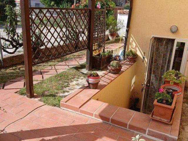 Casa indipendente in vendita a Fosdinovo MS