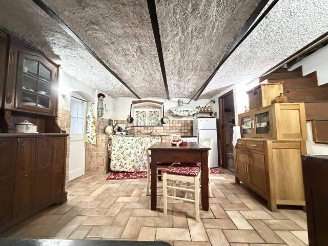 Casa indipendente in vendita a Fosdinovo MS