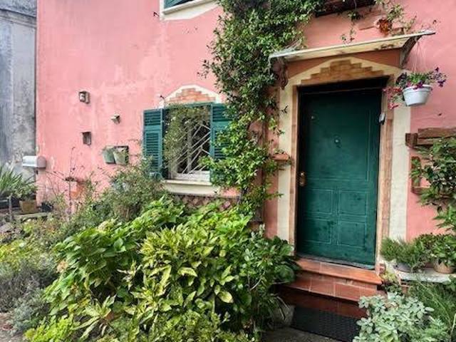 Casa indipendente in vendita a Fosdinovo MS