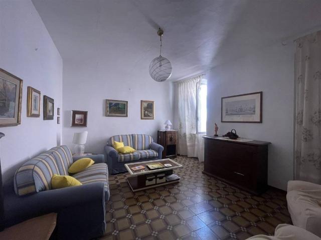 Casa indipendente in vendita a Fosdinovo MS