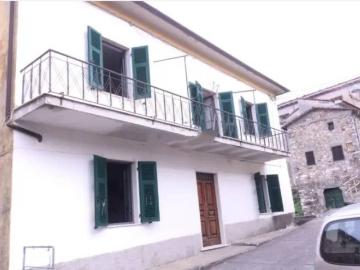 Casa indipendente in vendita a Fosdinovo MS