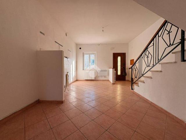 Casa indipendente in vendita a Fossato di Vico PG