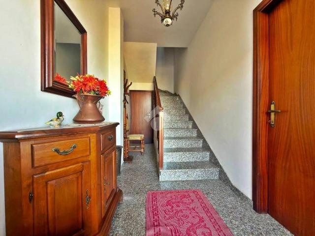 Casa indipendente in vendita a Fossato di Vico PG