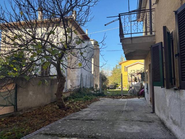 Casa indipendente in vendita a Fossato di Vico PG