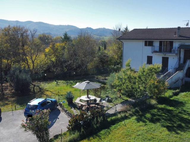 Casa indipendente in vendita a Fossato di Vico PG