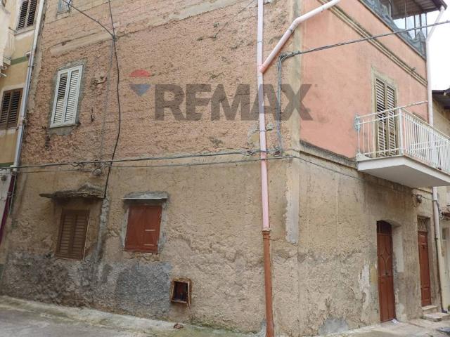Casa indipendente in vendita a Favara AG