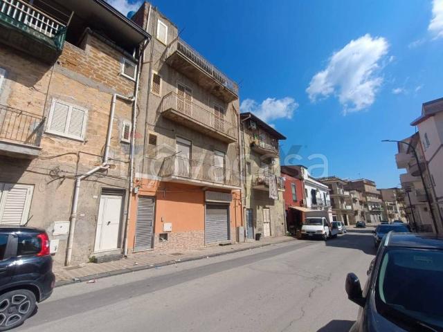 Casa indipendente in vendita a Favara via Agrigento, 123