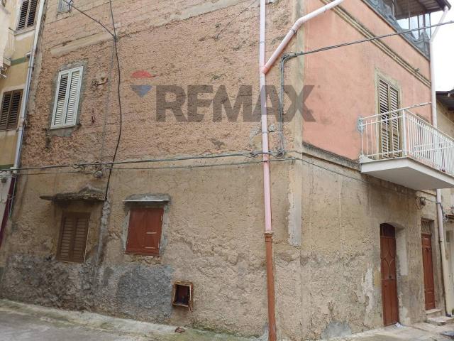 Casa indipendente in vendita a Favara