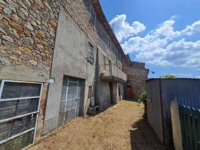 Casa indipendente in vendita a Fabro TR