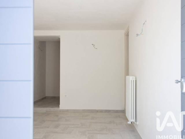Casa indipendente in vendita a Fabriano AN