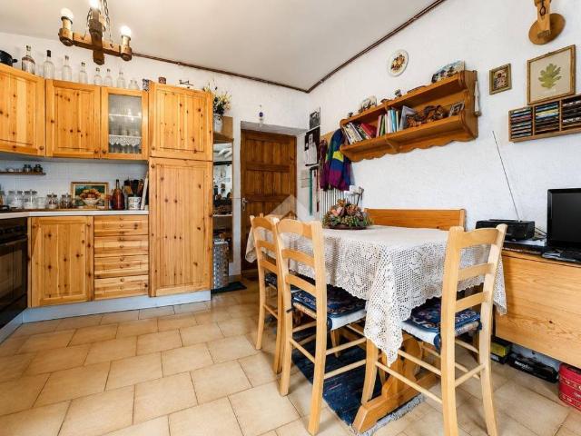 Casa indipendente in vendita a Faedo Valtellino SO