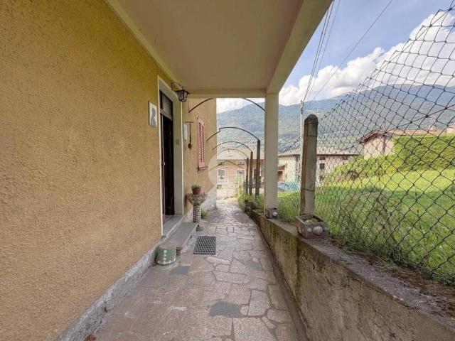 Casa indipendente in vendita a Faedo Valtellino SO