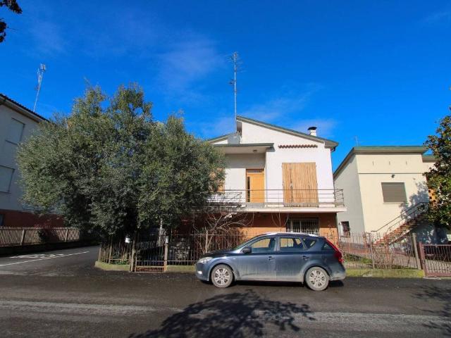 Casa indipendente in vendita a Faenza RA
