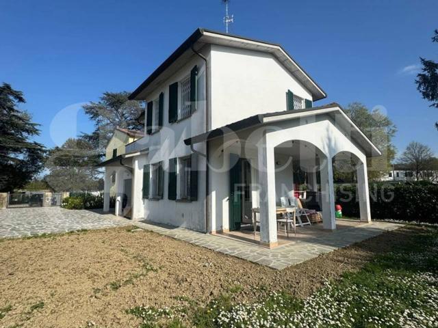 Casa indipendente in vendita a Faenza