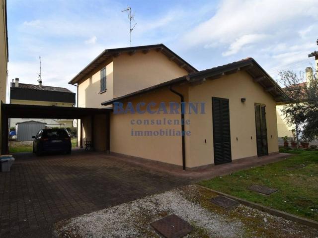 Casa indipendente in vendita a Faenza