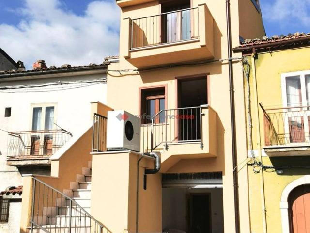 Casa indipendente in vendita a Faeto