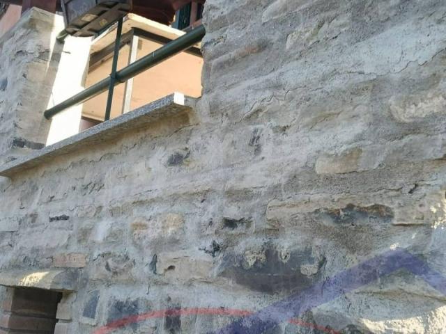 Casa indipendente in vendita a Faggeto Lario CO
