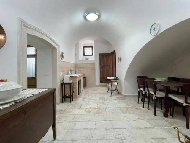 Casa indipendente in vendita a Fagnano Alto AQ