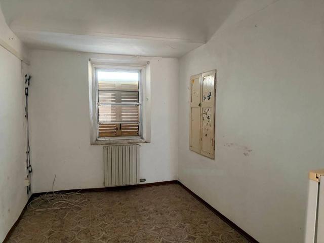 Casa indipendente in vendita a Falconara Marittima AN