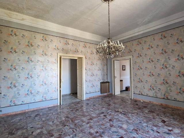 Casa indipendente in vendita a Falciano del Massico CE