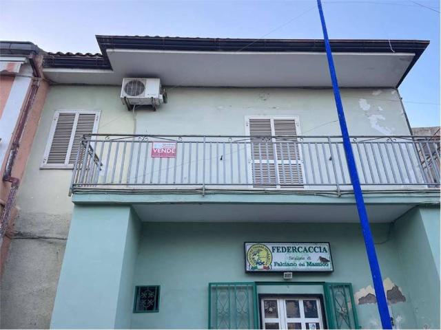 Casa indipendente in vendita a Falciano del Massico CE