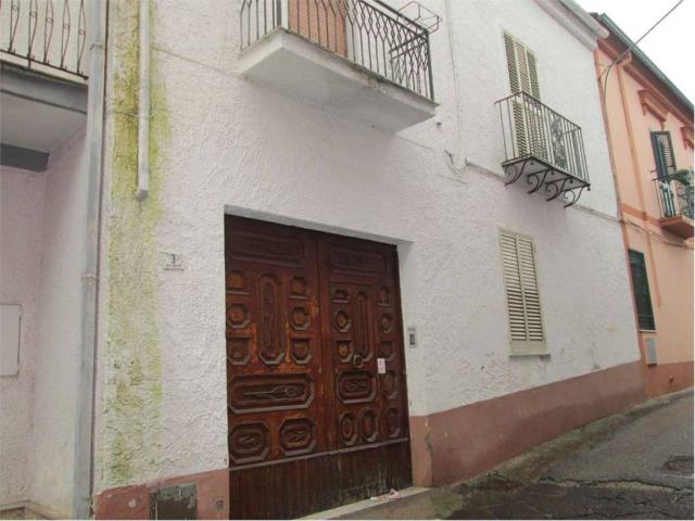 Casa indipendente in vendita a Falciano del Massico CE