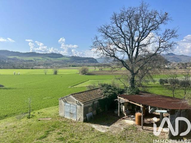 Casa indipendente in vendita a Falerone FM