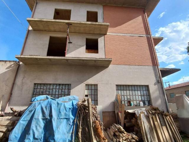 Casa indipendente in vendita a Falerone FM