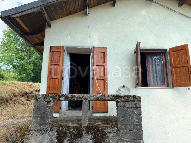 Casa indipendente in vendita a Fanano via Binella