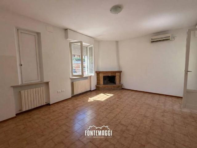 Casa indipendente in vendita a Fano PU