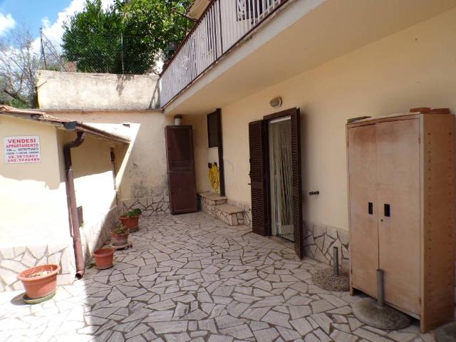 Casa indipendente in vendita a Fara in Sabina RI