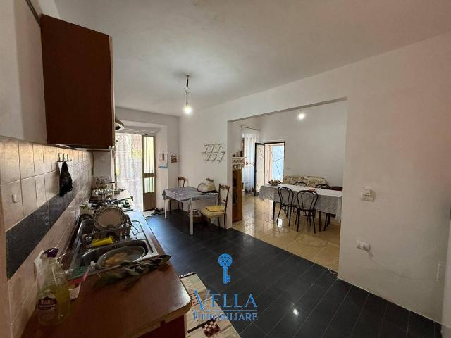 Casa indipendente in vendita a Fara Novarese NO