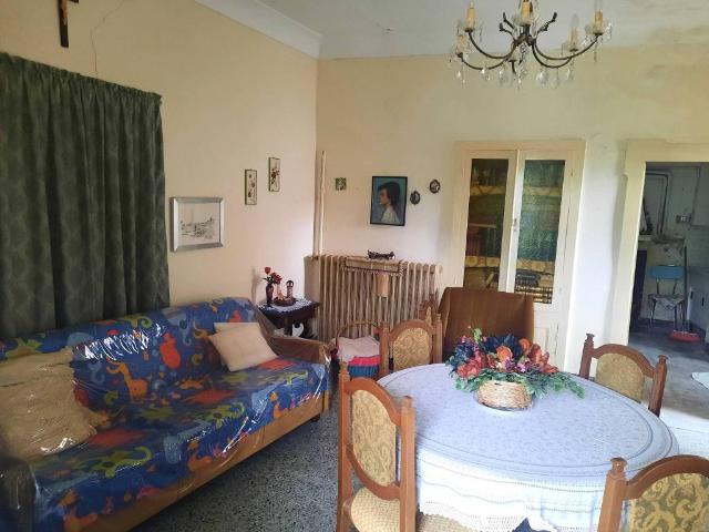 Casa indipendente in vendita a Farindola PE