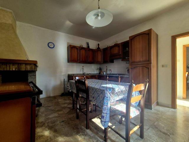 Casa indipendente in vendita a Farindola PE