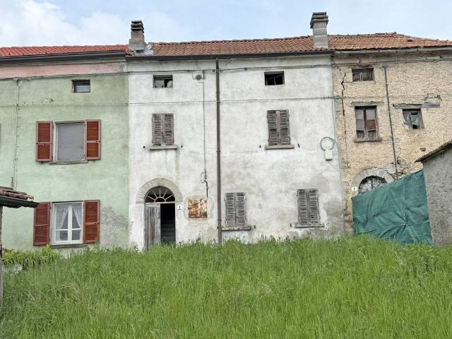 Casa indipendente in vendita a Farini PC
