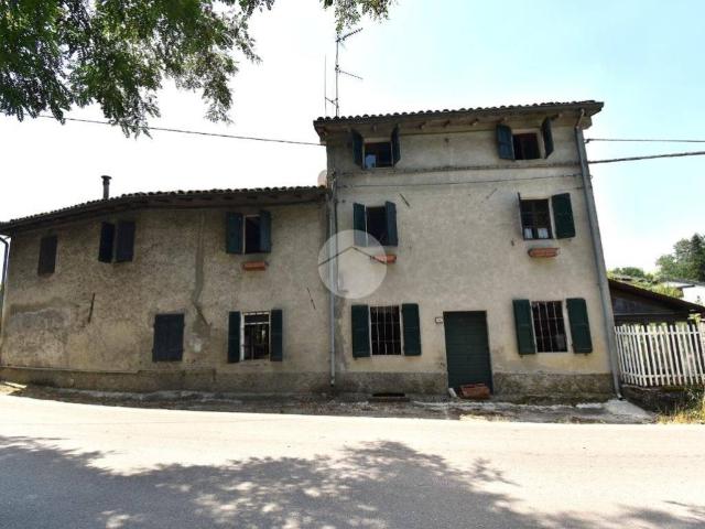 Casa indipendente in vendita a Felino PR