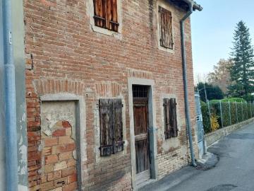 Casa indipendente in vendita a Felino PR