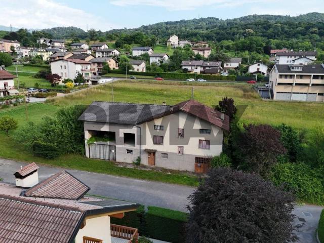 Casa indipendente in vendita a Feltre BL
