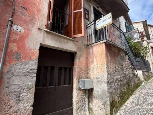 Casa indipendente in vendita a Ferentino FR