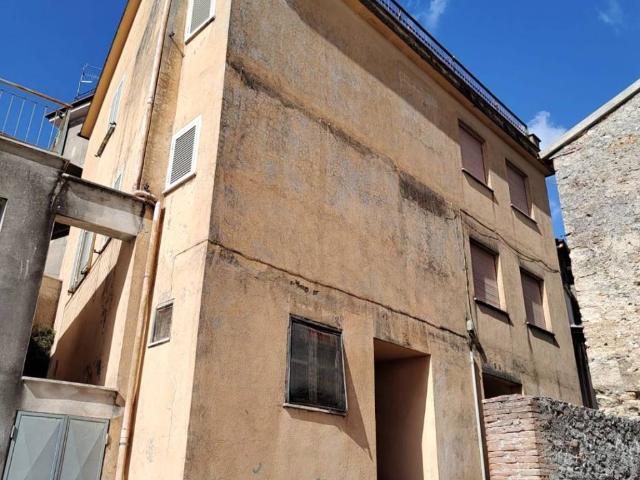 Casa indipendente in vendita a Ferentino FR