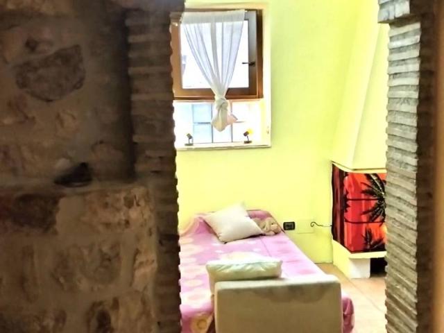 Casa indipendente in vendita a Ferentillo TR