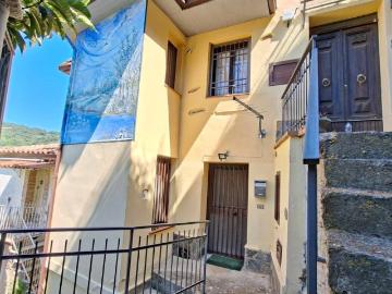Casa indipendente in vendita a Feroleto Antico CZ