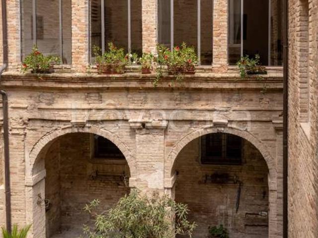 Casa indipendente in vendita a Fermo