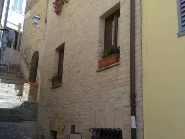 Casa indipendente in vendita a Fermo FM