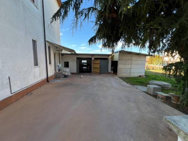 Casa indipendente in vendita a Fermo FM