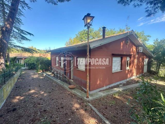 Casa indipendente in vendita a Fermo FM